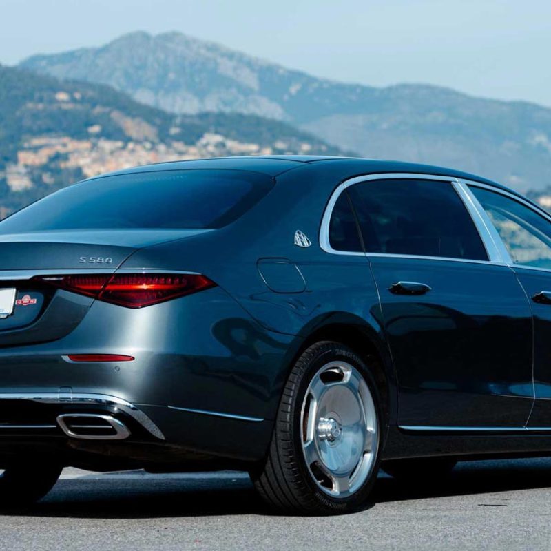 fivestars-rentals_vehicules-mercedes-maybach-580-01